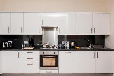 Psf Panorama Apartments