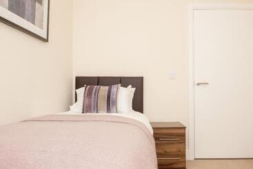 Psf Panorama Apartments
