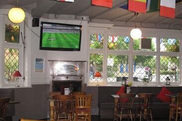 The Swan Inn Pub