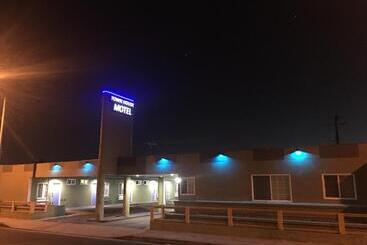 Town House Motel