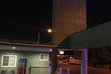 Town House Motel