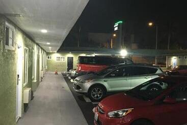 Town House Motel