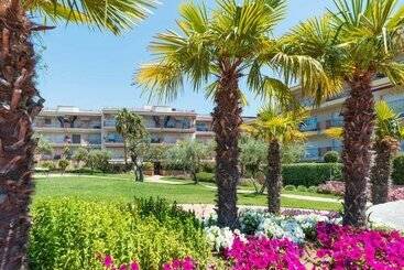 Golden Beach Apartamentos