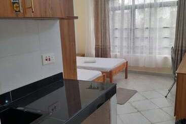 تختخواب و صبحانه Kilifi Blue House Resort