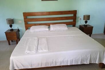 Eco Hotel Shalom