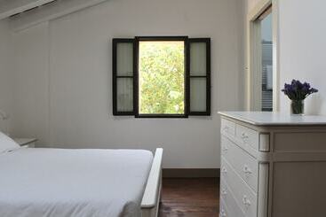 مسافرخانه Villa Trieste M
