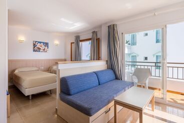 هتل Apartamentos Bossa Bay  Mc Apartamentos Ibiza