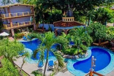هتل Bungalows As De Oros