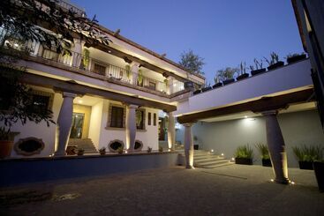 هتل Boutique Casa Loreta