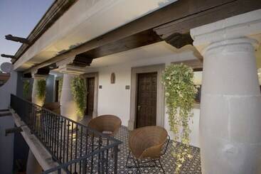 هتل Boutique Casa Loreta