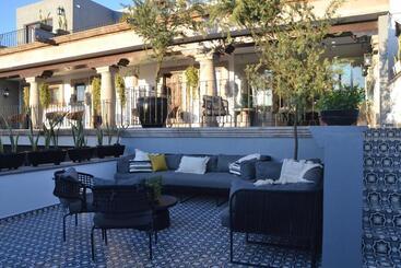 هتل Boutique Casa Loreta