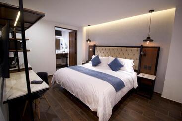 هتل Boutique Casa Loreta