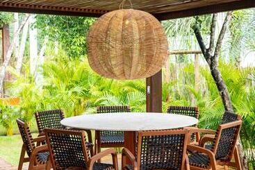 هتل Colibri Beach Villas