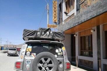 هتل Hostal Cagnapa Restobar