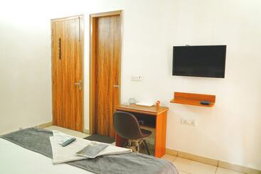 Hotel Lb Residency