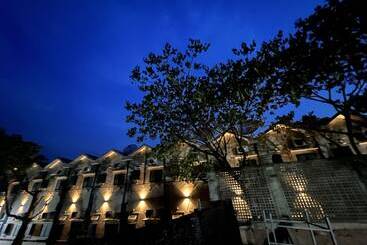 هتل Macchiato Resort Savannakhet