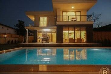 هتل New Balturk Villas Sapanca