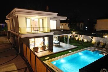 هتل New Balturk Villas Sapanca