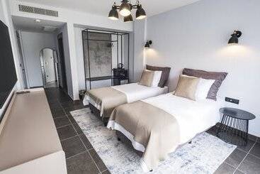هتل Ortel Inn