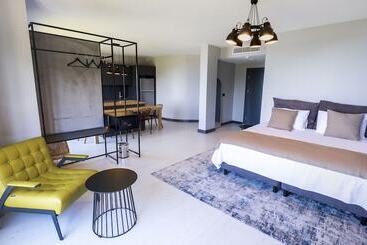 هتل Ortel Inn