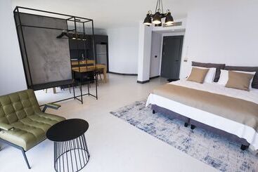 هتل Ortel Inn