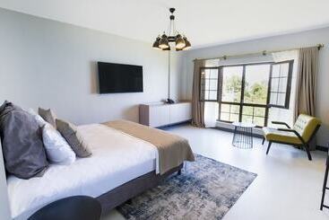 هتل Ortel Inn