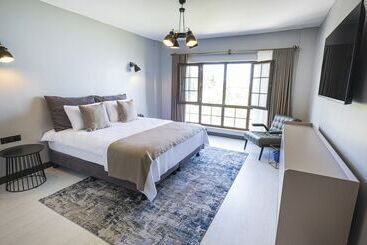هتل Ortel Inn