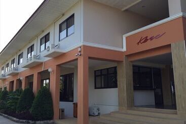 هتل Kabinburi Sport Club Kbsc