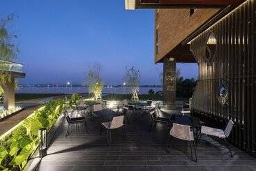 هتل Vela Dhi Nakhon Phanom