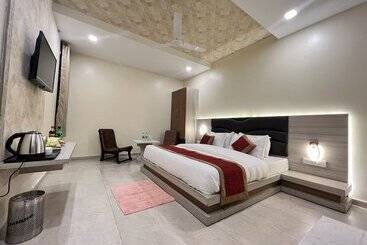 هتل White Orchid Dalhousie  Second Building