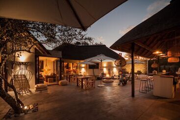 هاستل African Flair Boutique Safari Lodge