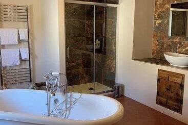 تختخواب و صبحانه Casa Lascorz