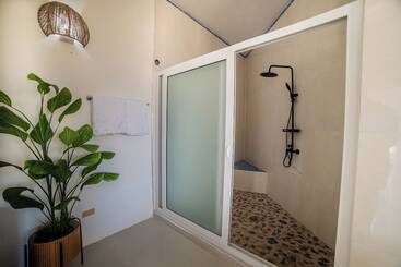 تختخواب و صبحانه High Life Resort And Spa