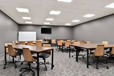Cityflatshotel   Port Huron, Ascend Hotel Collection