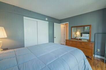Dabi Four Lakeview