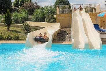 هتل Camping La Bouquerie Eden Villages