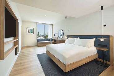 هتل Hilton Garden Inn Busselton