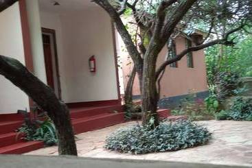 هتل Karatu Safari Camp Lodge