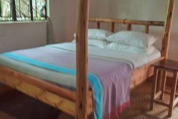 هتل Karatu Safari Camp Lodge