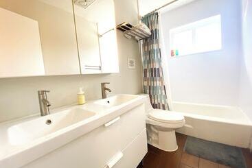 هتل Tarpon Harbor Vacation Rentals