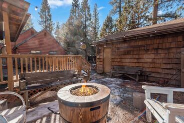 Knotty Hideaway