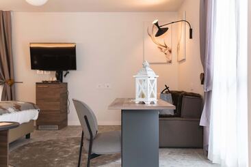 Maison Poluc Hotel Apartments