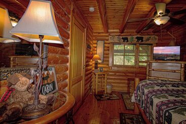 Moose Lodge With Hot Tub