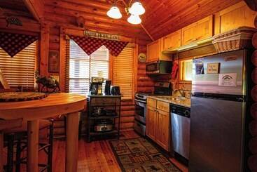 Moose Lodge With Hot Tub
