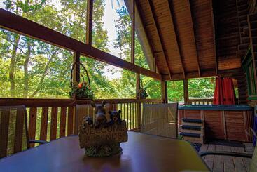 Moose Lodge With Hot Tub