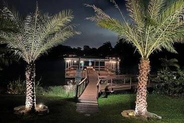 Orlando Lakefront Tiny House Community