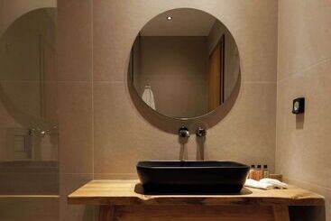 Ostrako Beachside Suites