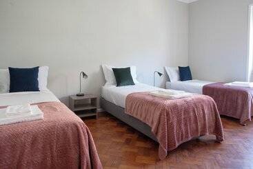 پانسیون Succeed Campo Pequeno Guest House