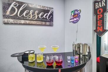 اقامتگاه Happy Escape, 15 Min To Beach, Massage Shower Jets, Bar, And Bbq
