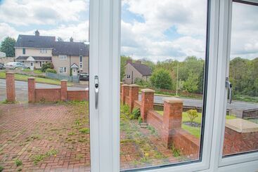 اقامتگاه 2bed House  Dudley Garden Wifi Tv
